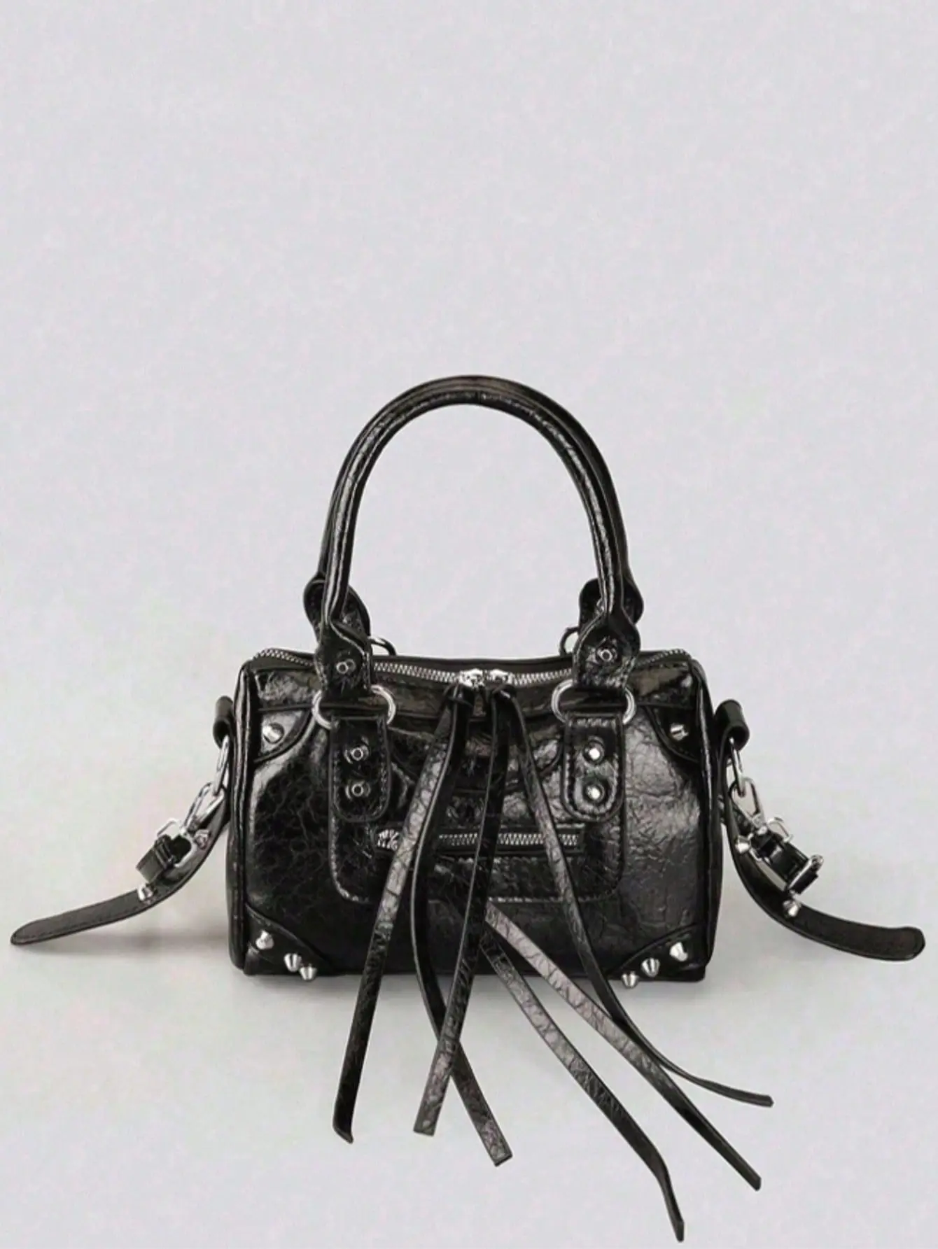 Black Splicing Rivets Inlaid Metal Tassels Zip Decoration Hand Bag Retro PU Material Loop Band Decorative Rivets Inlaid Double Handles Underarm Bag Adjustable Long Shoulder Strap Design Zip Closure Sweet Cool Style Biker Bag Y2K Punk Style Square Bag