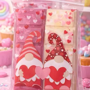 Valentines Snap Bar Wax Melts with Adorable Gnome Design and Heart Accents for Festive Home Aroma