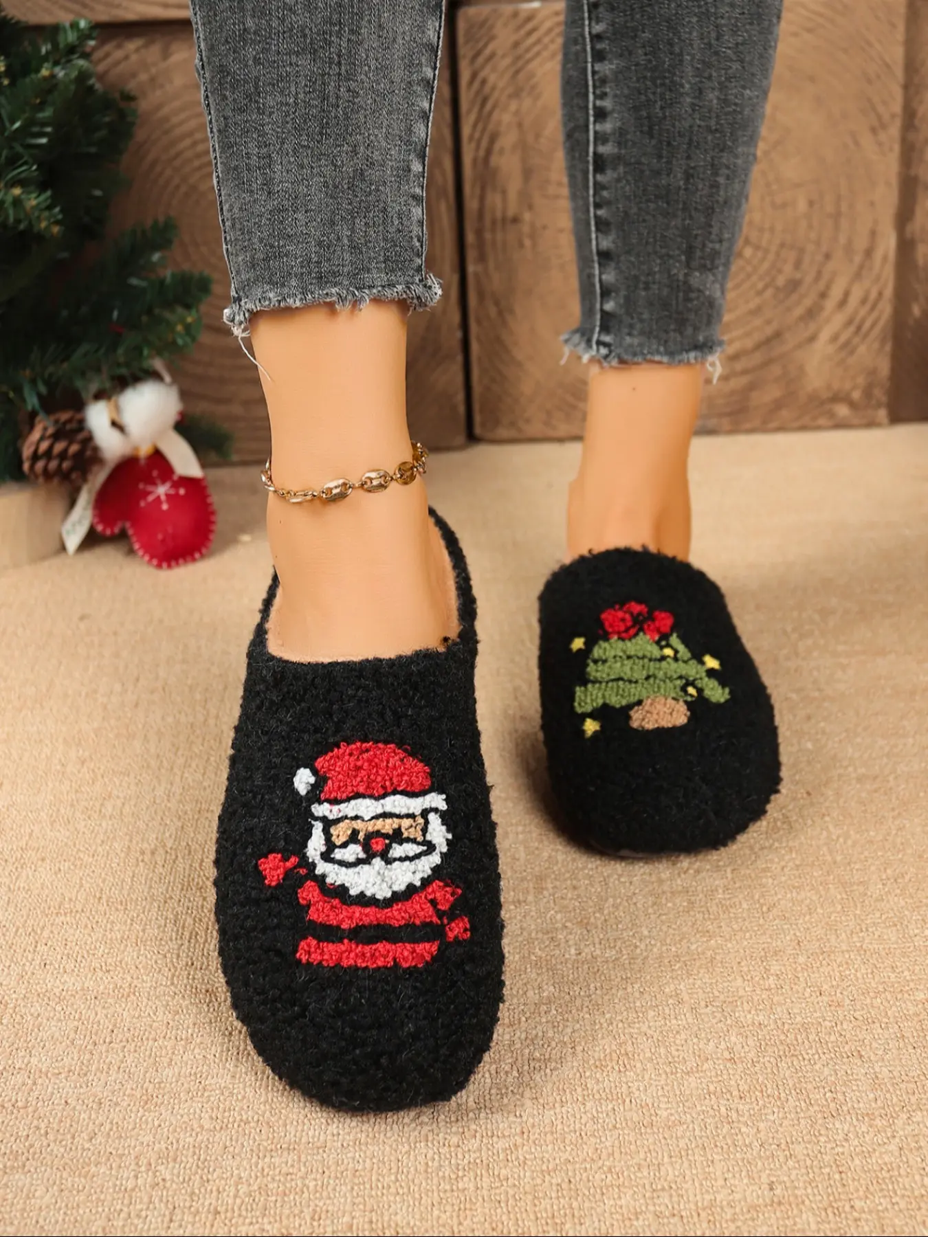 Women's Christmas Fleece Slippers, Fuzzy House Slippers, Solid Color Plush Home Shoes, Santa Claus and Tree Embroidery, Warm Lining, Perfect Holiday Gift
