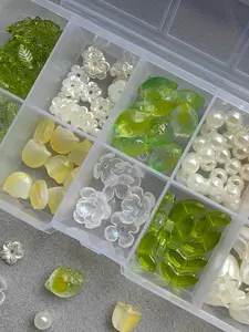 170Pcs Botanical Jewelry Making Bead Kit, Glass & Acrylic Floral Leaf Charms with Textured Yellow Dewdrops and Pearls for Adult DIY Earring Crafts, Cottagecore Aesthetic, DIY Beading Accessories, DIY Jewelry Decoration