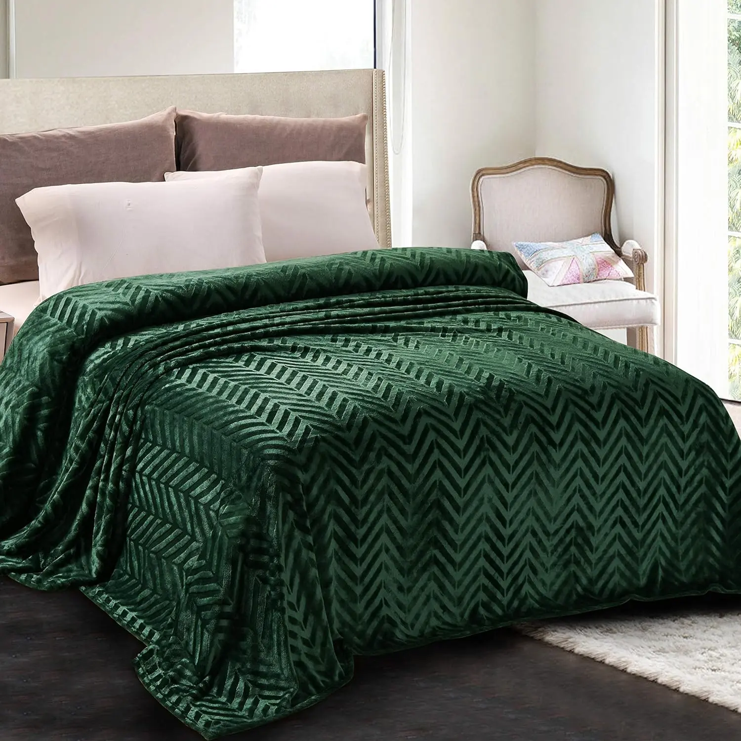 Polyester Fleece Chevron Modern Throw Blanket - Twin/Twin XL Size (90x66 in), Emerald Green, Lightweight, Breathable, Soft, Durable, Dryer-Friendly, Decorative All-Season Coverlet, All-Season Use
