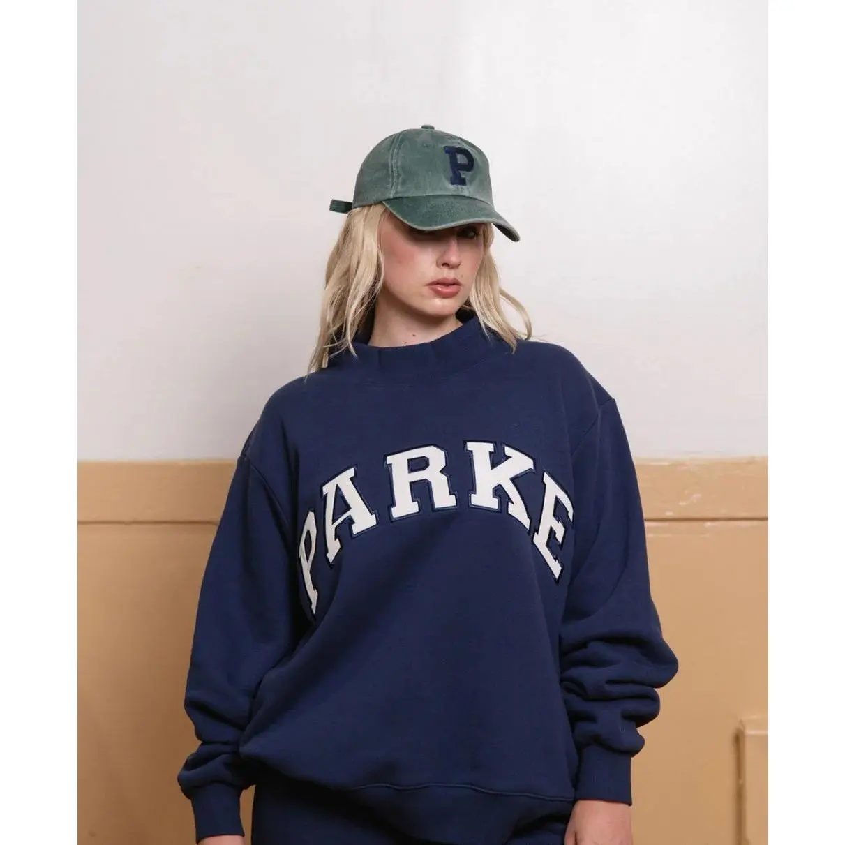 PARKE Casual crew neck sweatshirt, long-sleeved top, letter print sweatshirt