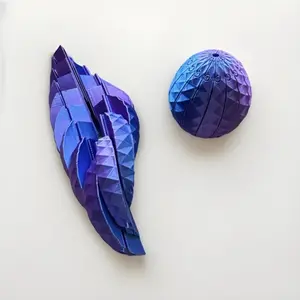 3D Printed Articulated Fidget Egg Toy, Blue and Purple Colors, Classic Novelty Capsule Toy for Hobbies