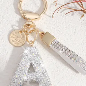 【Summervibes】Shiny Clay Rhinestone Keychain, Cute Stylish Personalized Charm, Sparkly Decorative Pendant, Trendy Women Accessory Ideal for Handbag Ornament Car Key Decoration and Sweet Daily Holiday Gift