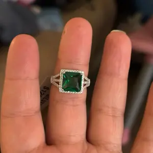 Silver 925 ring size 8 emerald green , Symbolic, Adult