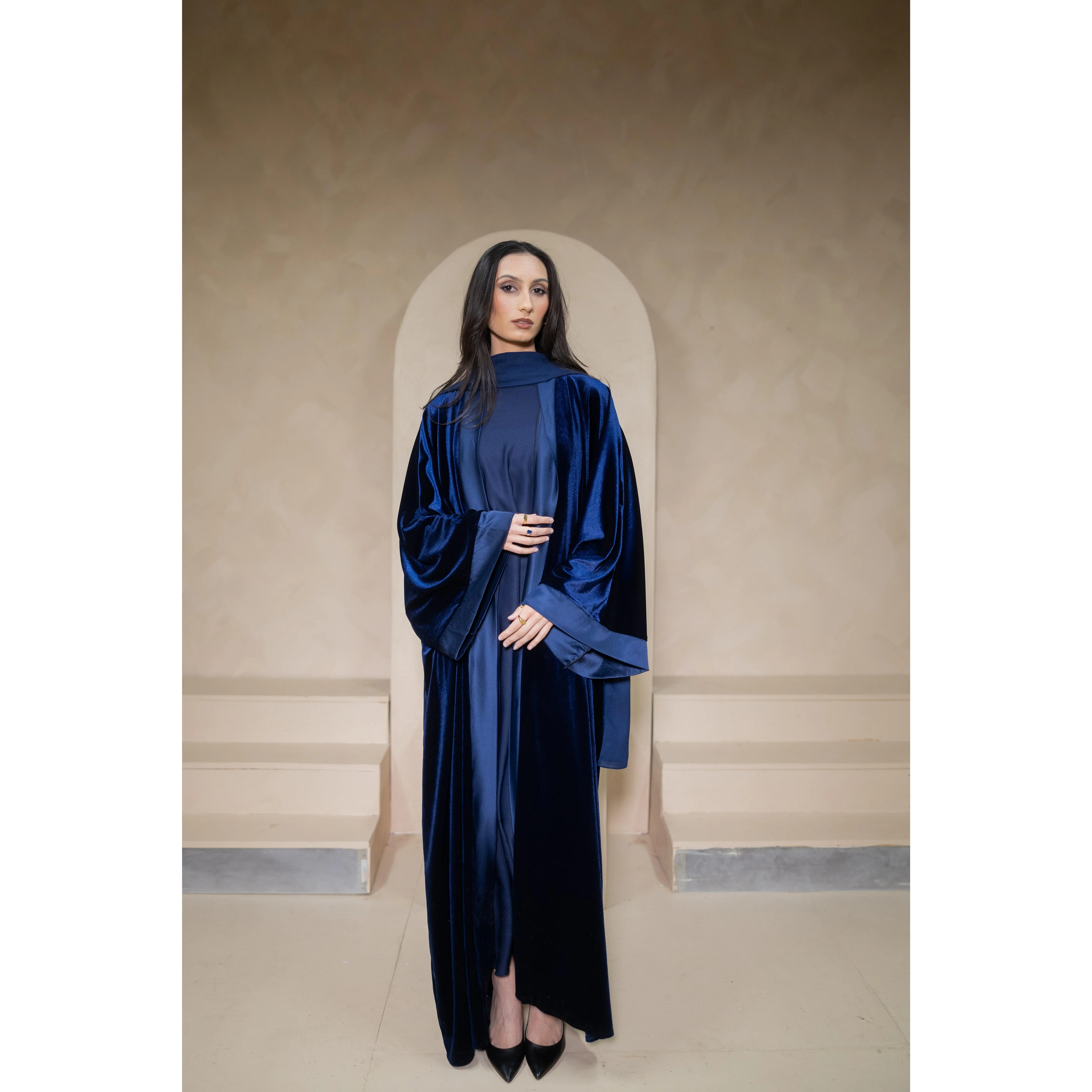 Bahr - Blue Velvet Abaya Set