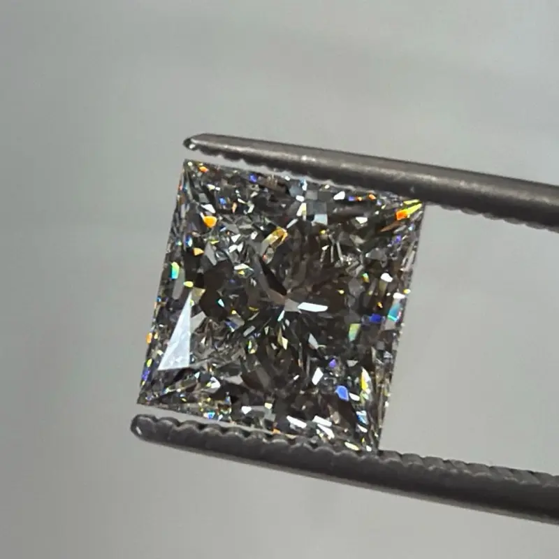 IGI-Certified Princess Cut Lab-Grown Diamond Engagement Ring, 4.08 Carats, F-VS1 Grade, High Clarity