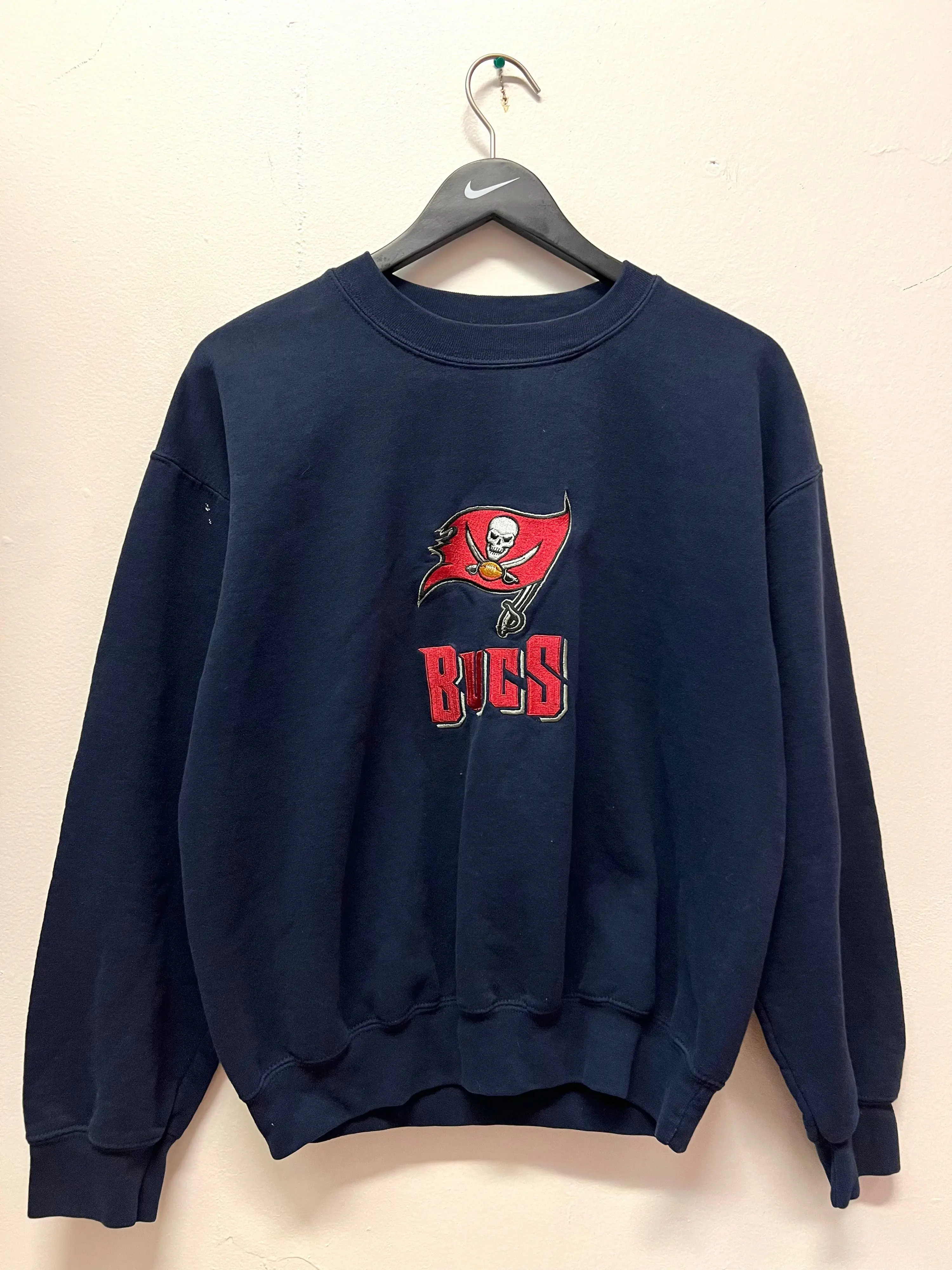Tampa Buccaneers Navy Blue Embroidered Sweatshirt Sz M