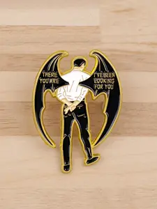 Cool Wings Enamel Brooch, Humorous English Quote Badge, Unisex Clothing Accessory, Fashion Accessory, Perfect Gift for Friends, Suitable for All Seasons