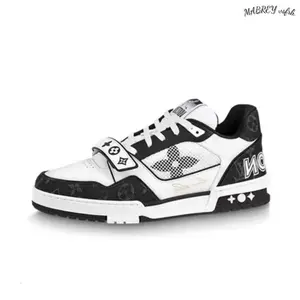 Trainer Mid Top SkateboardShoes Women's Black White Trendy andfashionable casual sports shoes, anti slip,wear-resistant,and shockapsorping runnincshoes
