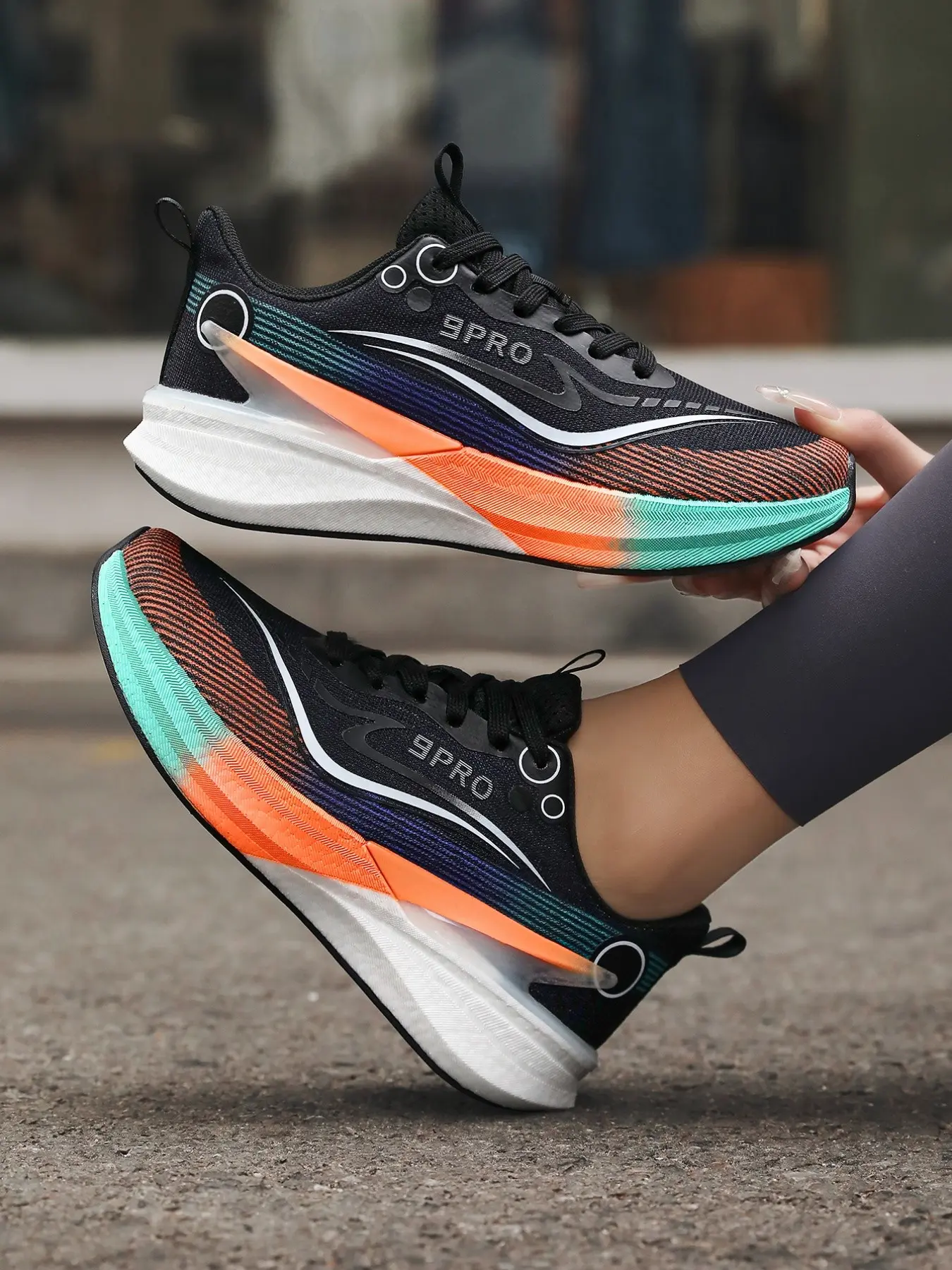 Professional Running Shoes Carbon Plate Technology, Lightweight Cushioned Sports Shoes, Fashionable Running Shoes, Trendy running shoes, Anti-Slip Breathable Gradient, Running Training Shoes