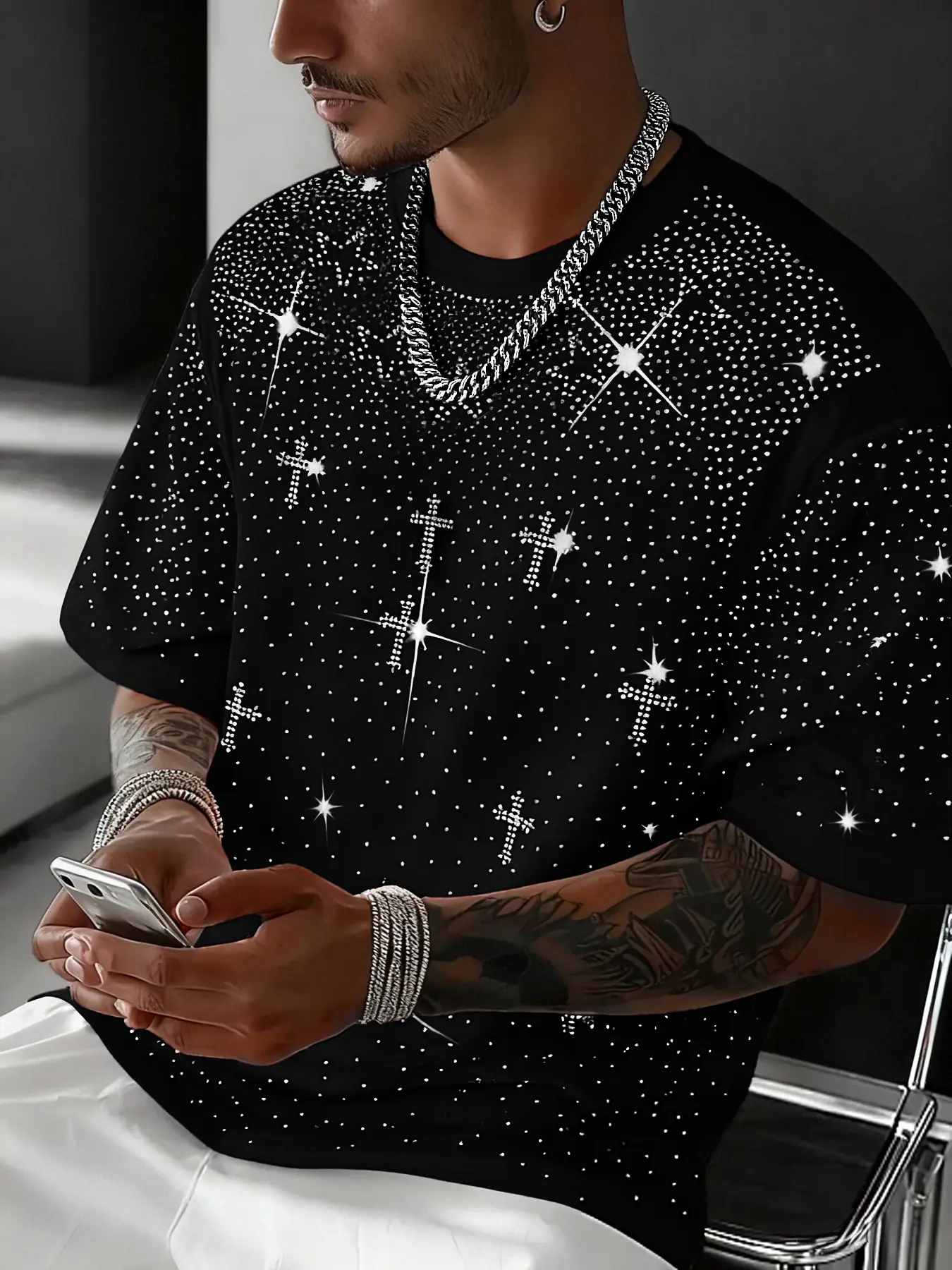 Unisex Rhinestone Cross Pattern Round Neck T-Shirt Top, Urban Streetwear Style Glam Design, Shiny Fashion for Daily Wear and Night Out, Casual Long Fitted Tee, Casual Stylish Tee, Casual Fashion Clothing, Menswear