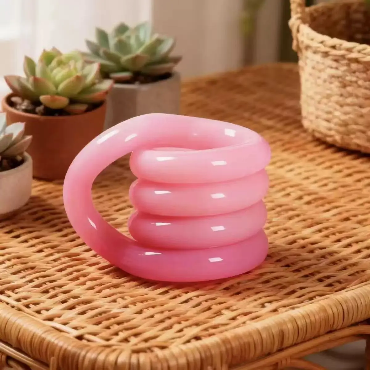 Twist Fidget Toy, Flexible Sensory Hand Toy for Adults and Teens, Bendable Loop Stress Relief Desk Toy, Tactile Hand Fidget for Office, School, Travel, Focus, Relaxation, Classroom Breaks, Stocking Stuffers and Novelty Gifts