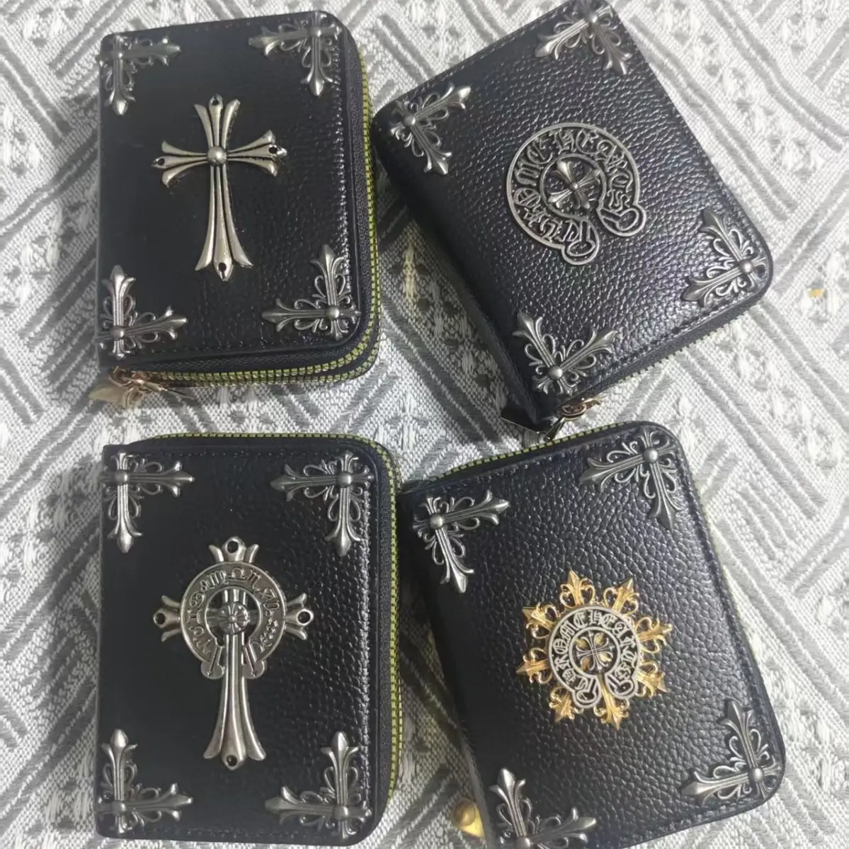 Gothic Cross Zipper Card Wallet, Pebbled PU Leather Large‑Capacity Multi‑Layer Card Holder Unisex Functional Storage Purse