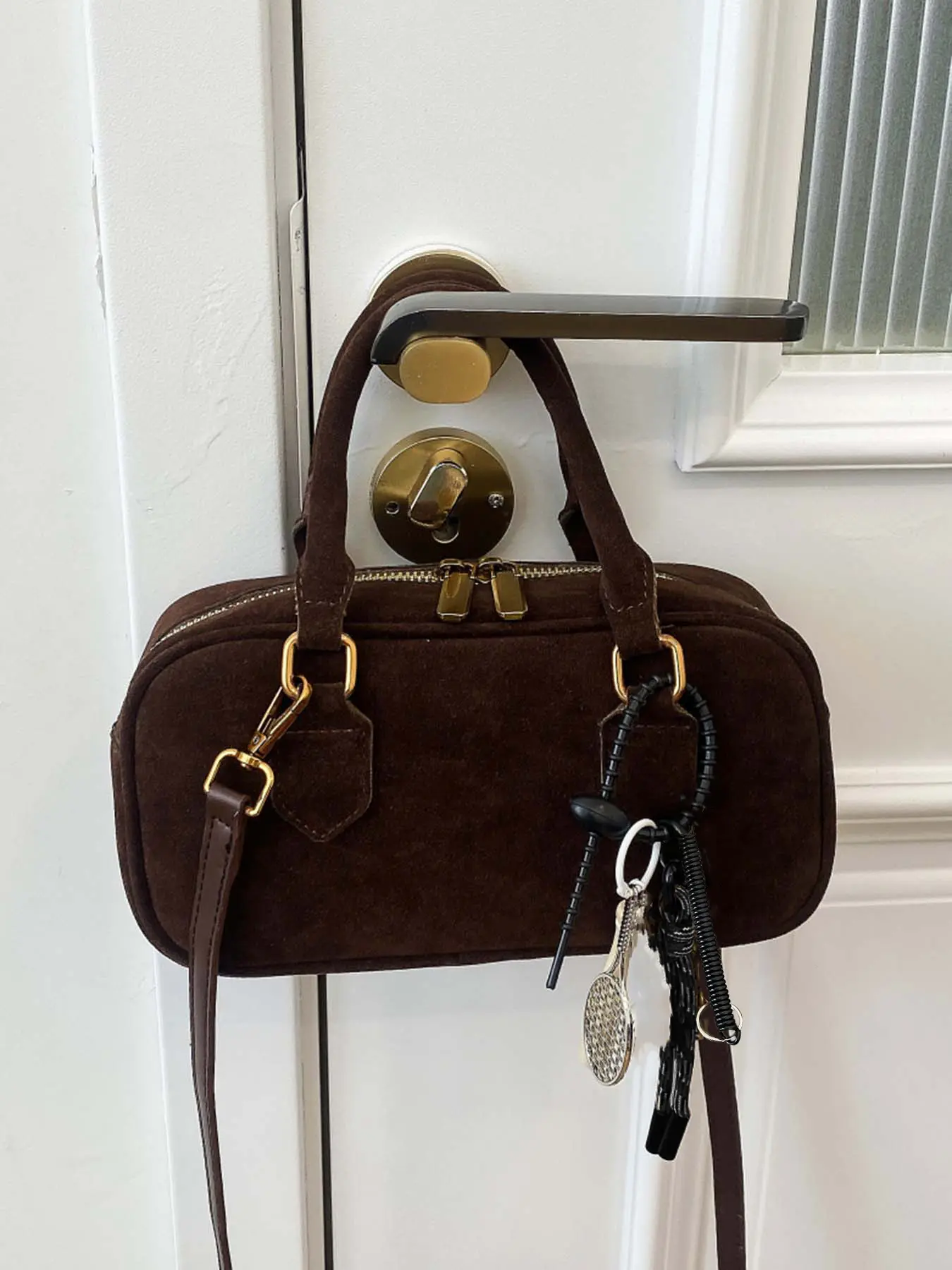 Simple retro classic small square handbag, metal buckle double zipper design one-shoulder underarm bag, fashion exquisite versatile, niche design suitable for daily commuting, shopping. Fashionable Versatile Purse