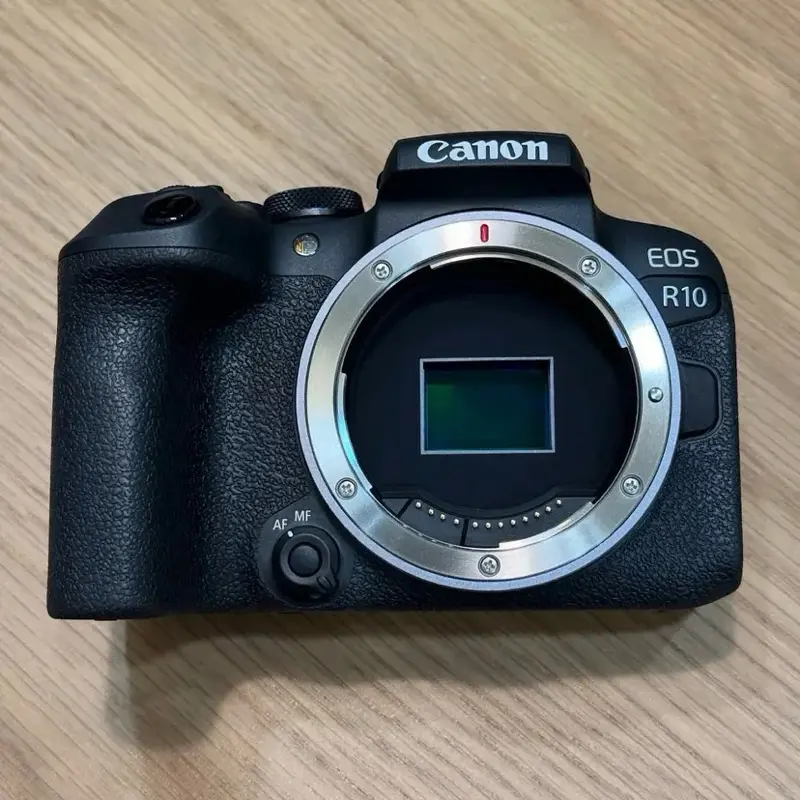 New Canon EOS R10 Mirrorless Camera 24.2MP Black
