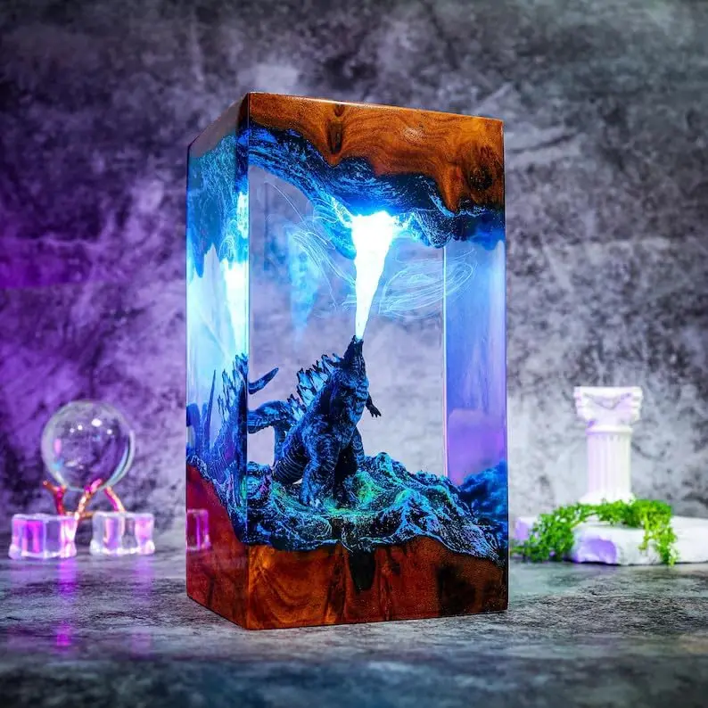 3D Handmade Eco-Friendly Godzilla Resin Lamp - LED Light Base Bedside Table Night Light, Atomic Breath Diorama, Father's Day Gift, Collectors' Creative Home Decor, Bookshelf Desk Art