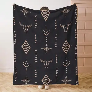 Vintage Western-Style Flannel Blanket Soft Comfortable Digitally Printed Polyester Knitted Medieval Bull Geometric Pattern Home Blanket for Bed Sofa Office Camping All Seasons birthday celebration
