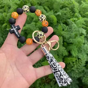 Fashion Leopard Print Beaded Bracelet Keychain, Silicone Cross Beaded Bracelet with Tassel, PU Leather Pendant Keychain for Women & Men