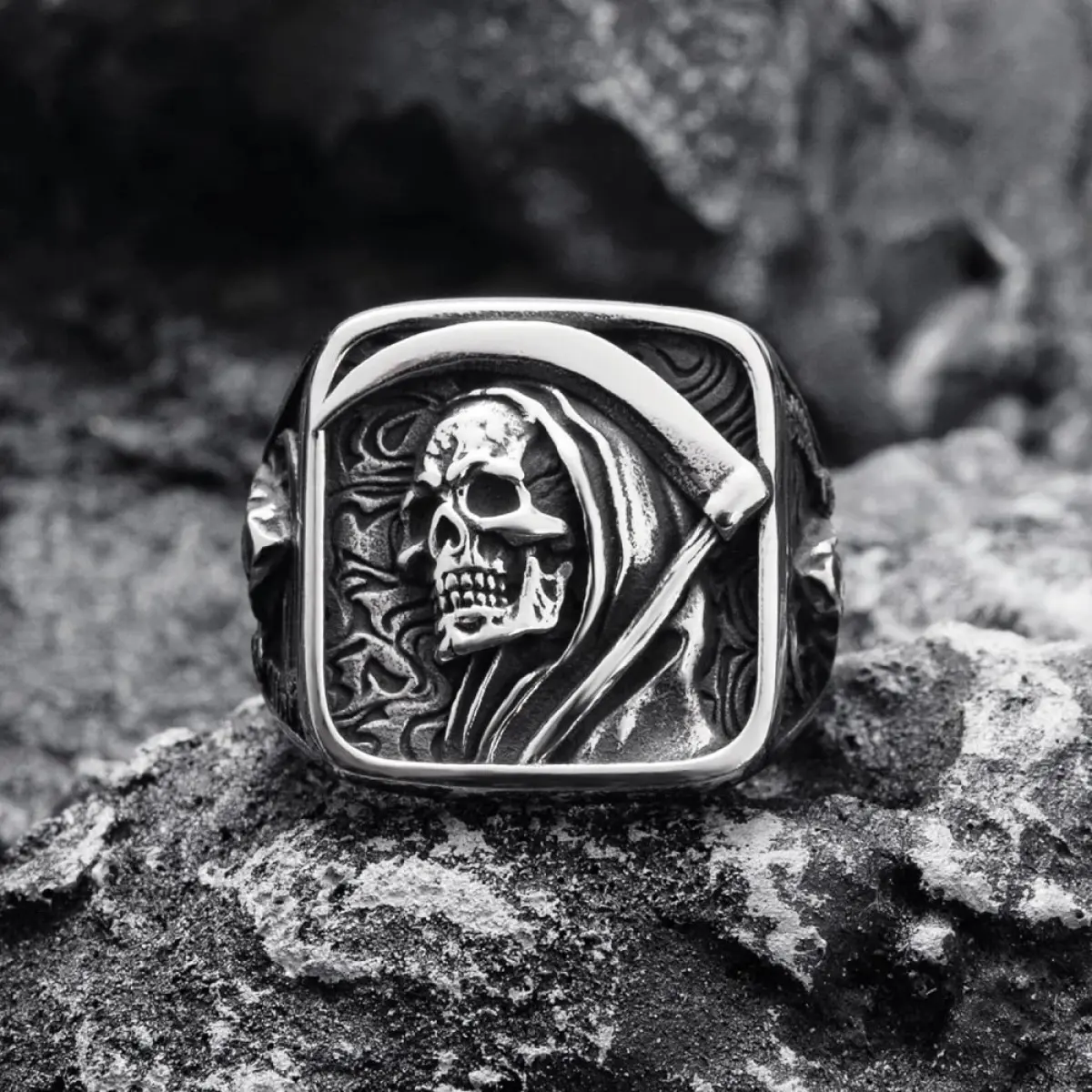 Gothic Grim Reaper Skull Square Signet Ring - Dark Gothic Retro Copper Statement Ring for Men, Hip Hop Biker Punk Costume Jewelry, Dark Gothic Rings, Retro Rings