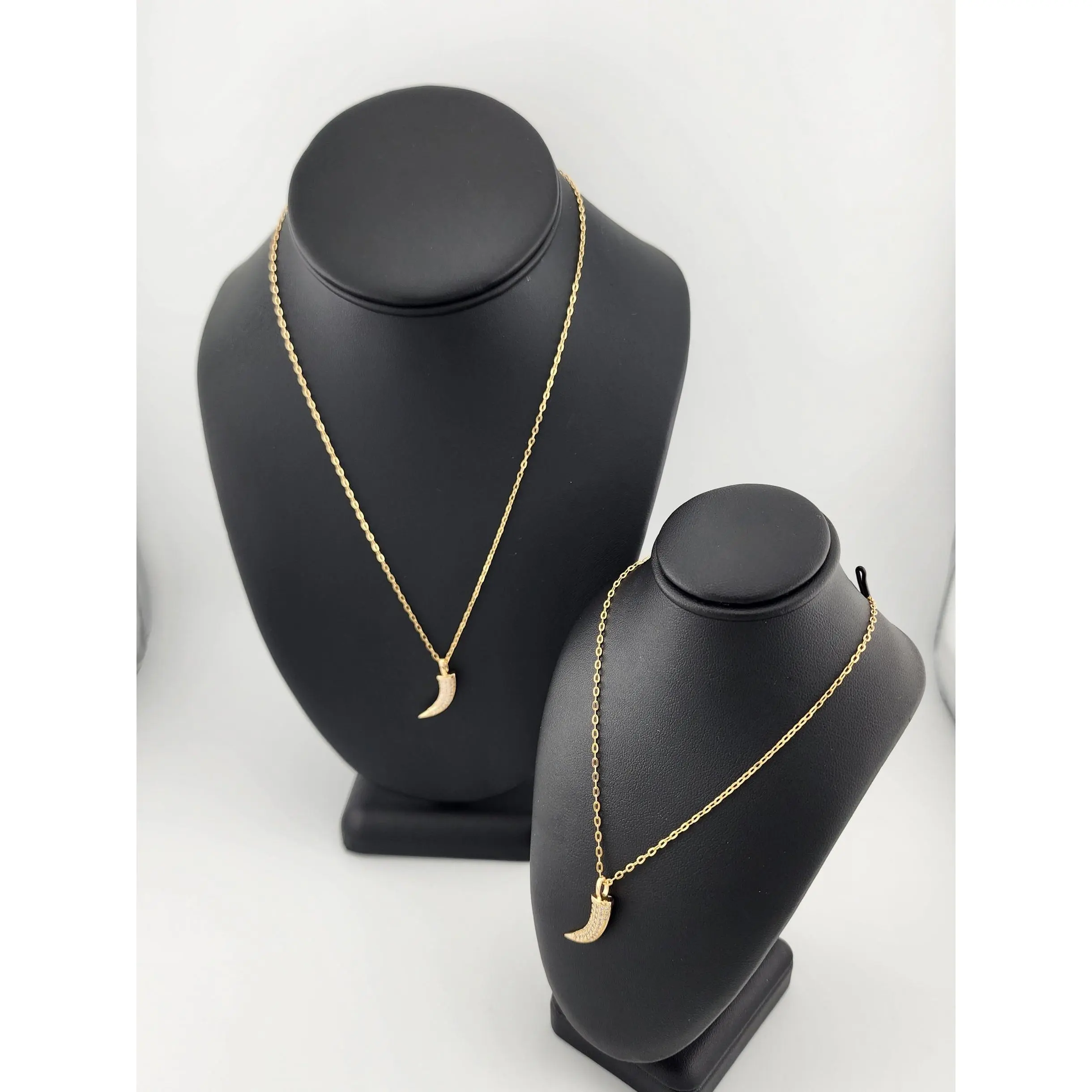 Brand New Brazilian 18k Gold Filled Coyote tooth Necklace