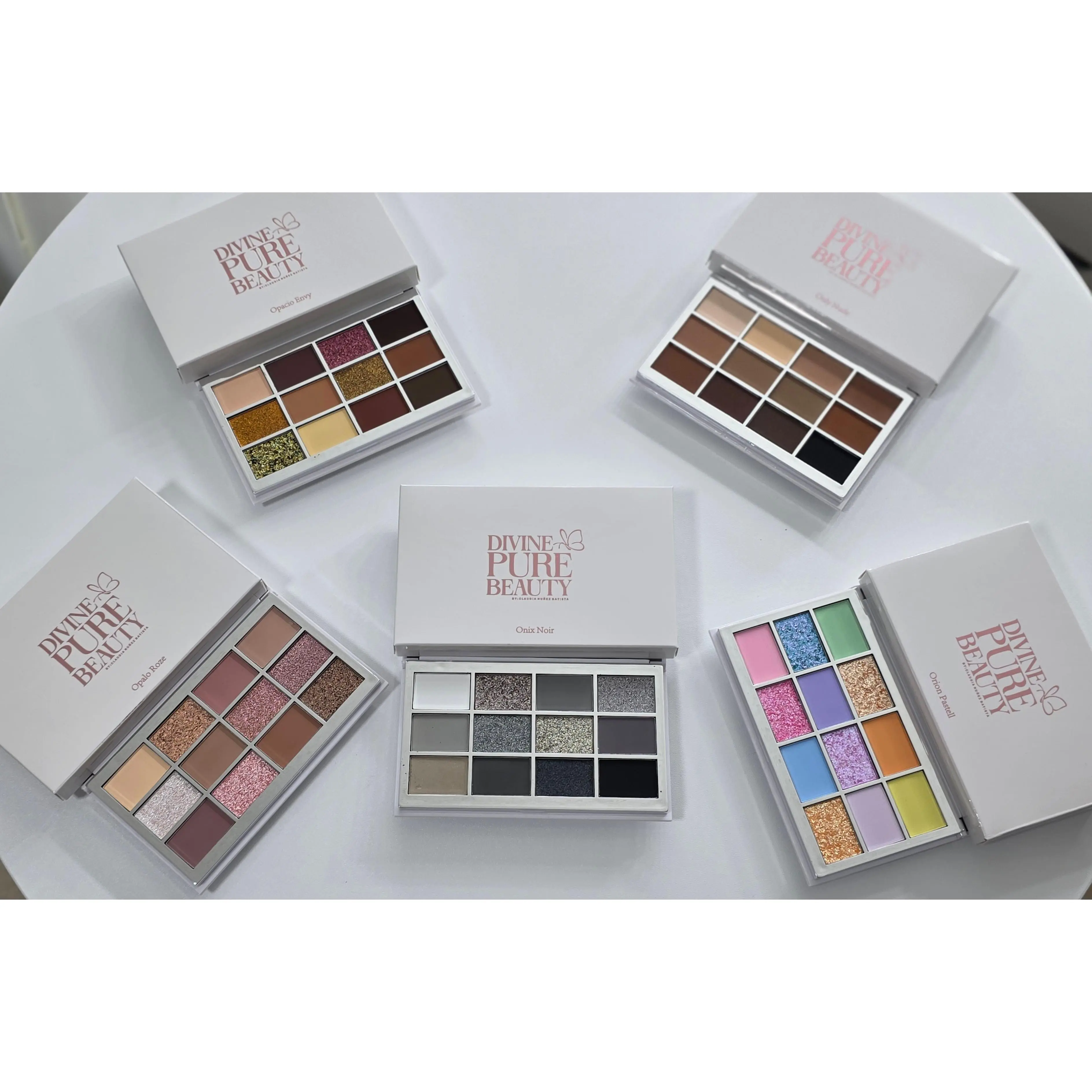 Multicolor Eyeshadow Palette - Richly Pigmented, Natural Ingredients, Long-Lasting Cosmetic, Eye Makeup Product for Daytime Look & Beauty Enthusiasts