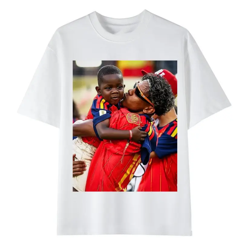 Lamine Yamal & Keyne Celebration T-Shirt, Viral Football Moment Graphic Tee, Match Day Fan Shirt, Retro Streetwear