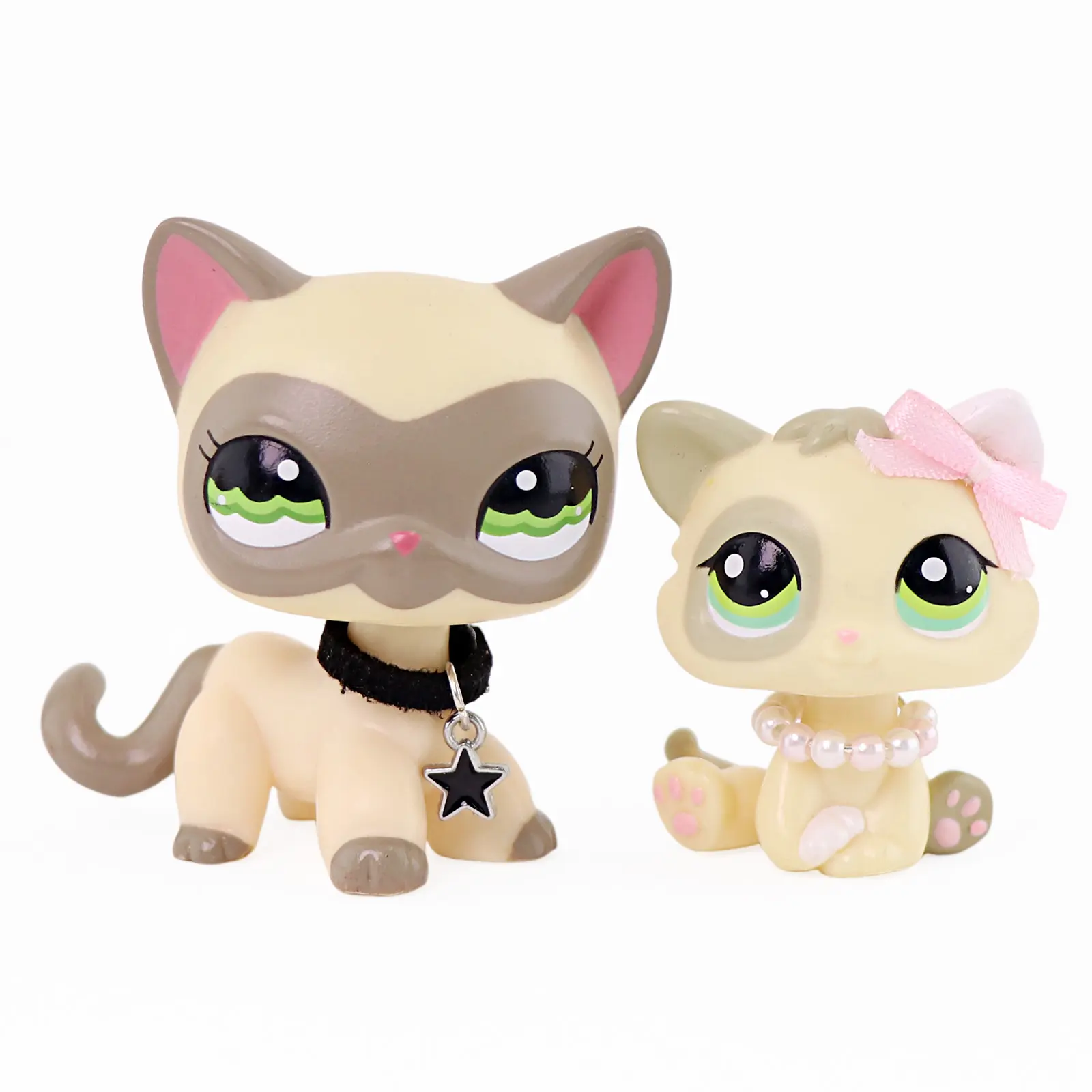 2 pcs Cute Mini Siamese Cat Figurines Set, Kawaii Small Cartoon Kitty Pet Figures with Bow, Pearl Necklace & Star Collar Accessories, Mini Animal Toy for Collectors, Cake Topper, Desktop Ornament, Girls Kids Birthday Party Gift