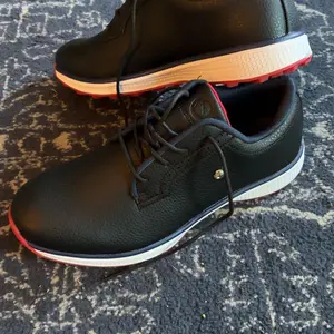 Male 1 Pair Synthetic Laces Sports Shoes - Men's Lightweight, Comfortable, Non-Slip Golf Athletic Sneakers for Secure Footing During Outdoor Training