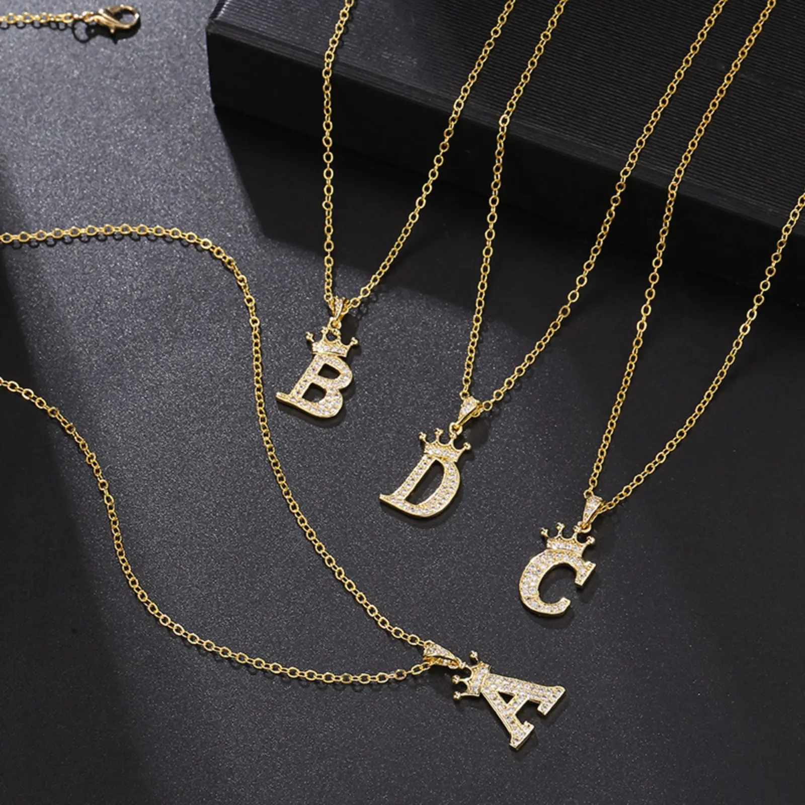 Crown Initial Necklace, Personalized A-Z Letter Pendant with Synthetic Zircon, Minimalist Jewelry for Daily & Party Wear, Gold Initial Necklace, Letter Necklace Set