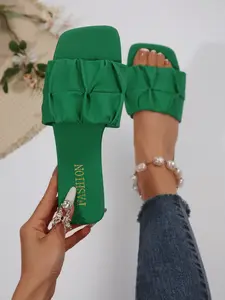 Women's Fashionable Studded Decorated Slides, Casual Comfortable Flat Sandals for Summer, Lightweight Breathable Shoes for Daily Wear, Girl