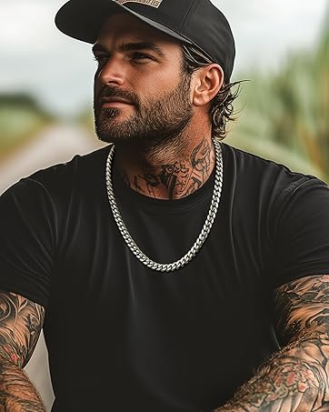 Viking Thor's Hammer Talisman Necklace for Men, Vintage Norse Mjolnir Amulet Pendant with Sturdy Wheat Chain, Stainless Steel Jewelry (Gift Box)