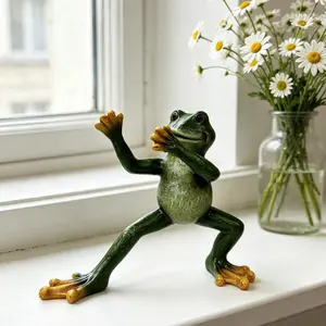 Three Frogs Kung Fu Figurines, Decorative Figures, Funny Sand Sculpture Style, Resin Non-Slip Base, Synchronized Martial Arts Design, Garden/table Decor