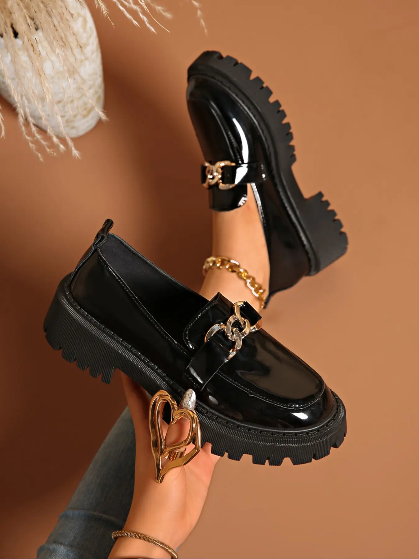 Women's Round Toe Chain Design Slip-On Rubber Flatform Loafers Footwear, PU Leather Flats for Spring & Fall, Casual Office Wear Shoes, Chain Decorated Loafers