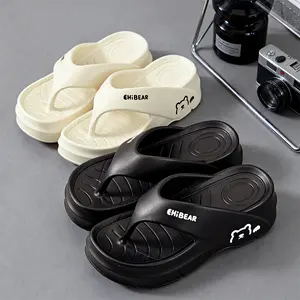 Women's fashion height-increasing sandals with cute bear pattern flip-flops, made of EVA material, comfortable, breathable and non-slip, suitable for beach, home, and outdoor use