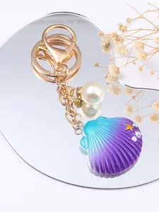 Summer Acrylic Shell Pearl Keychain, Romantic Beach Style Car Bag Pendant, Gift for Friends and Family, Memorial Souvenir
