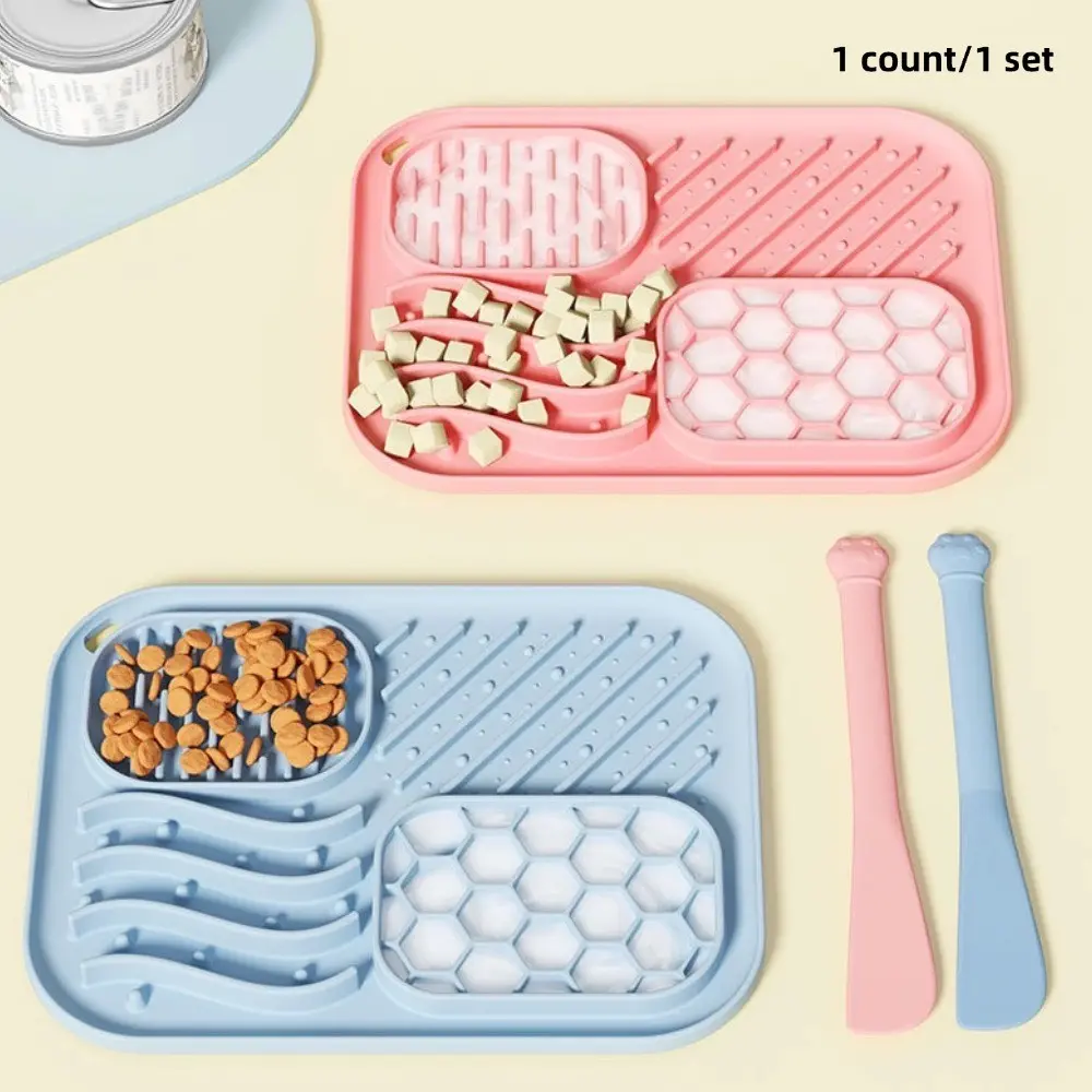 Pet Silicone Slow Feeder Feeding Licking Pad with Suction Cups, Anti-Tip Food Mat Tray for Dogs and Cats, Easy to Clean Universal Design Lick Mats