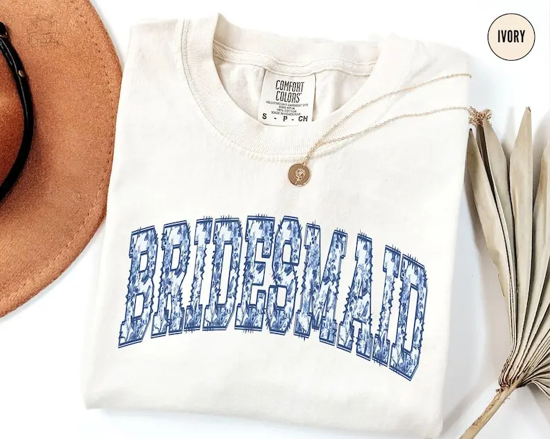 Blue Toile Floral Bridesmaid Shirt, Bachelorette Bridal Party T-shirt, Toile Bridesmaid Graphic Tees, Team Bride Matching Getting Ready, Girlfriend Tees