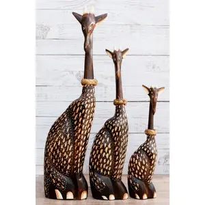 Balikraft Balinese Wood Handicrafts Large Safari Giraffe Family Figurine Set