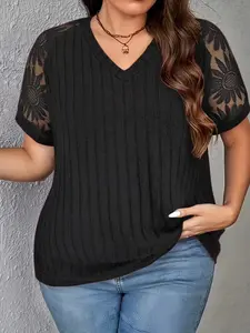 Women's Plus Size V-Neck Short Sleeve Top, Solid Color Lace Trim Loose Fit Tee, Elegant Casual Summer Autumn Clothing