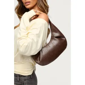 So Chic Faux Leather Shoulder Bag