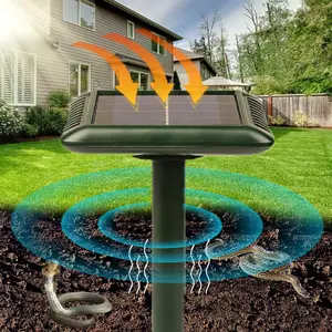 Solar-Powered Animal Repeller, Deters Mice & Snakes, Ip55 Waterproof, Ideal for Farmyards & Gardens, Effective Pest Control Device