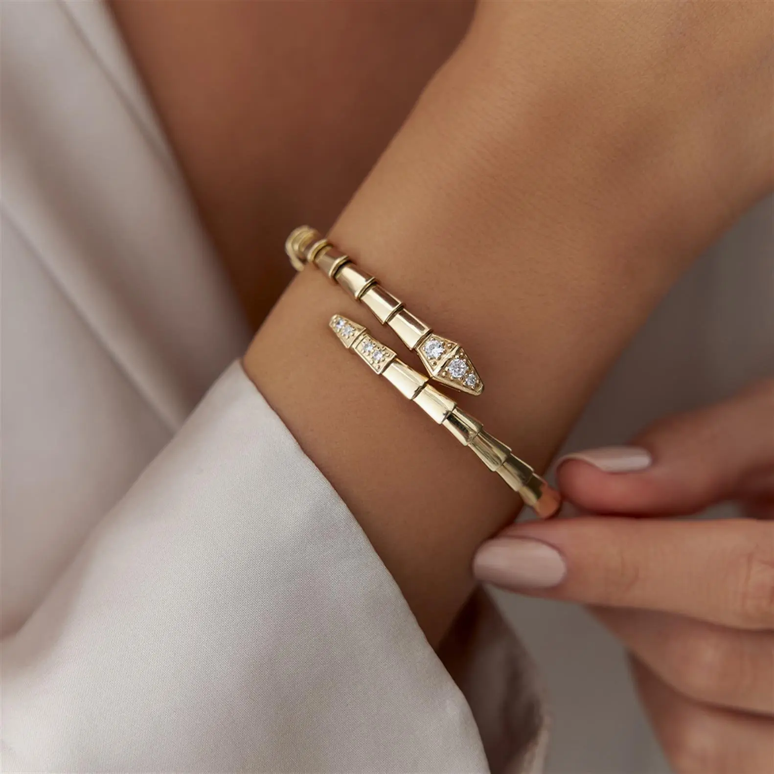 2026 Summer Designer Jewelry Narrow Single Circle Snake Designers Bracelet Gold Bracelets Bangle Party Birthday Gift High Quality