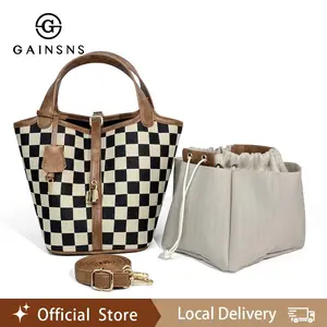 GAINSNS Checkerboard Plaid Checkered Women's Crossbody Bag, Polyester Bucket Bag for Women, Vegetable Basket Shape Satchel with Multi-Functional, Lightweight And Casual Adjustable Purse Handbags to Shopping bag and Holidays Gift, Suitable For Work, Travel
