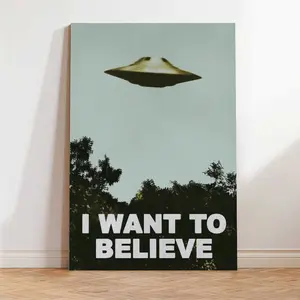 UFO Alien Canvas Wall Art - "I Want to Believe" Sci-Fi Retro Poster, Cool Dorm Bedroom Decor with Optional Wood Frame, Gift for Sci-Fi Fans