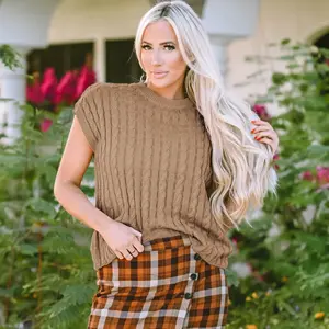 Women’s Solid Color Crew Neck Cable Knit Short Sleeve Sweater