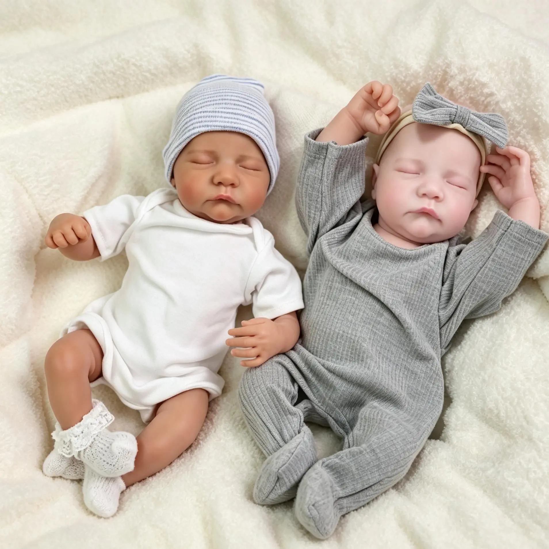 19 Inch Realistic Reborn Baby Doll Levi Twin Lifelike Handmade Reborn Newborn Doll (Dk Brown Skin reborn doll cloth body+Full vinyl body reborn doll girl)