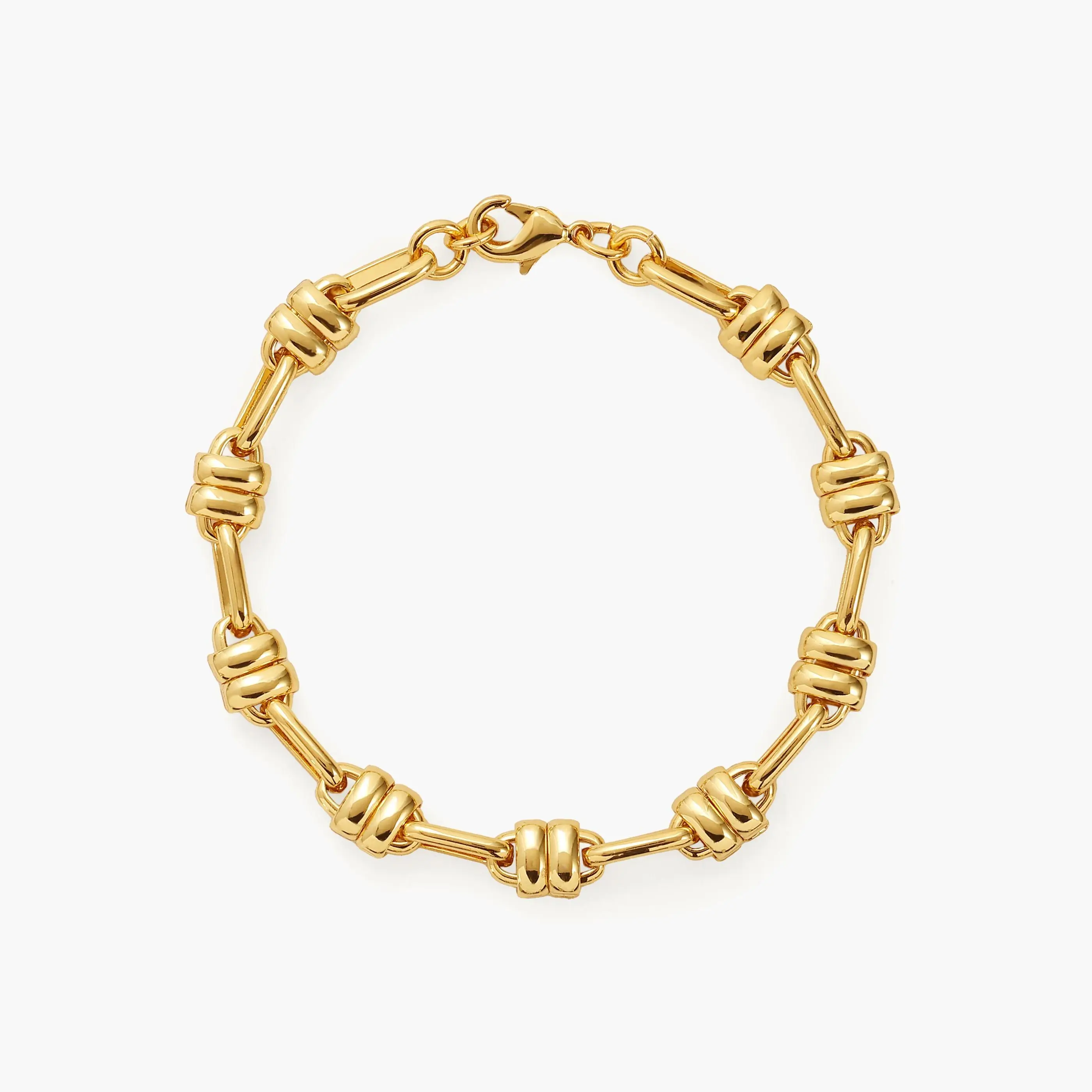 en route 18K Gold Plated Knot Link Bracelet, Sophisticated Interlocking Knot Motif with Sleek Polished Chains, Lightweight Design with Secure Clasp for Easy Wear, Versatile Piece Essential Designed for Layered Stacking & Modern Daily Outfits