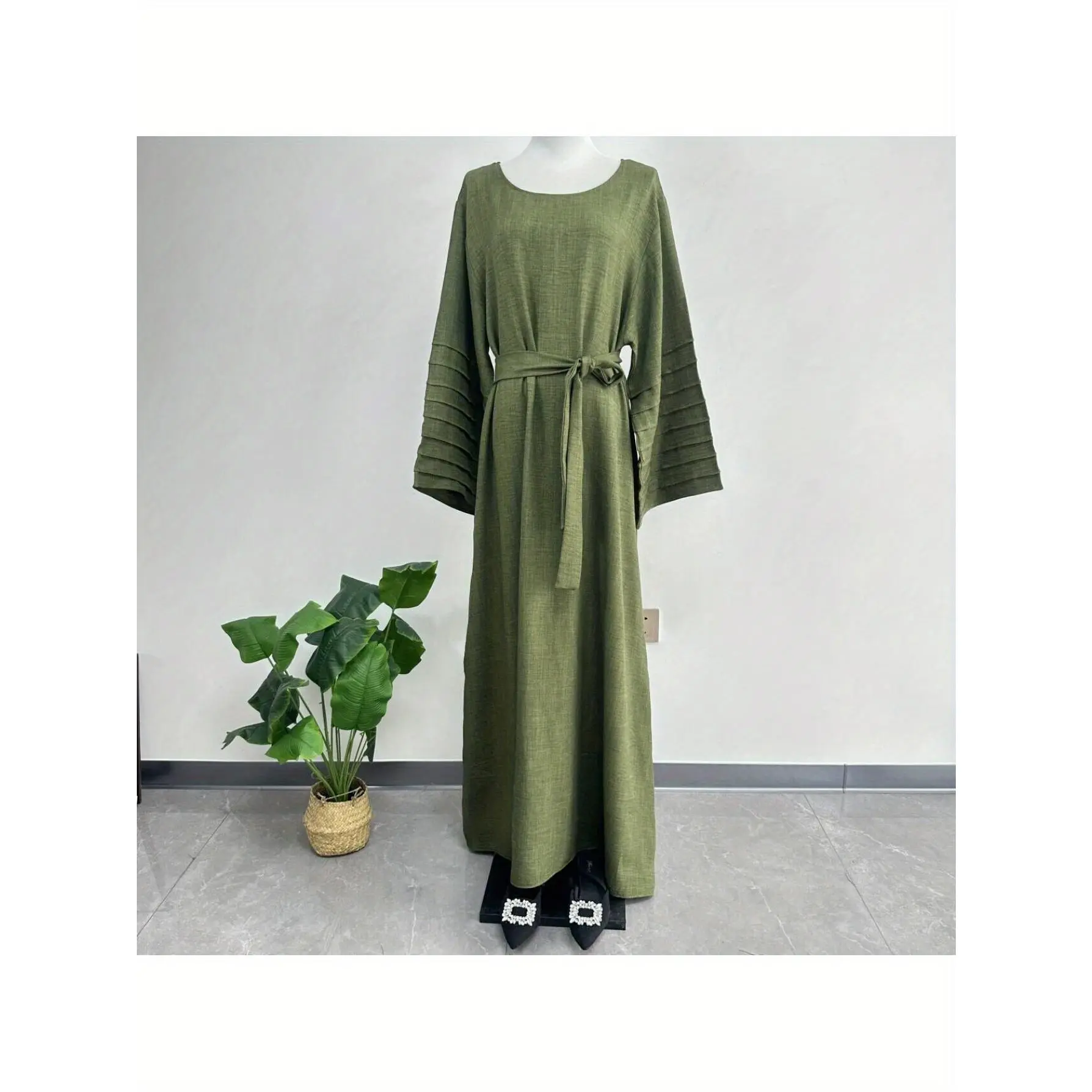Men's Plus Size Olive Green Polyester Robe with Pleated Sleeves and Belt - Middle Eastern Style Loose-Fit Kaftan, Lightweight Breathable Fabric for All Seasons, Round Neck, No Scarf Included, Comfortable Clothing |   Pleated Sleeve Robe |   Lightweight Po