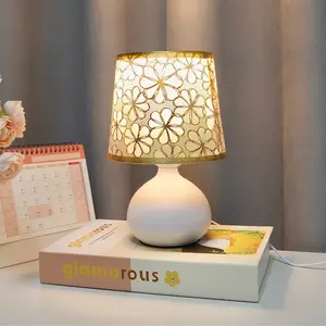 Floral Pattern Fabric Table Lamp, USB Powered Creative Desk Lamp, Decorative Night Light for Bedroom, Living Room, Home Decor, Home Decoration Lamp, Nightlight For Bedroom, Led Table Lamp, Flower Design Lamp